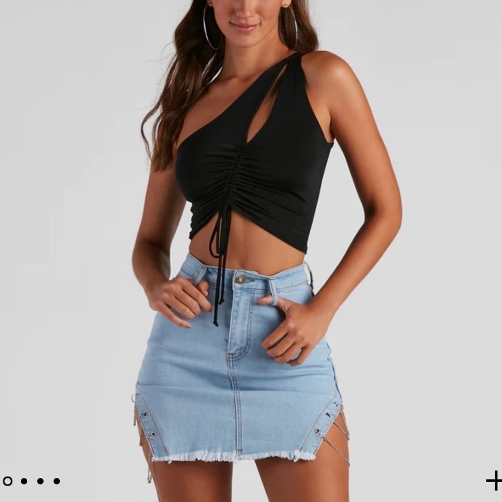 SHEIN Sleeveless one-shoulder cropped top size 3XL